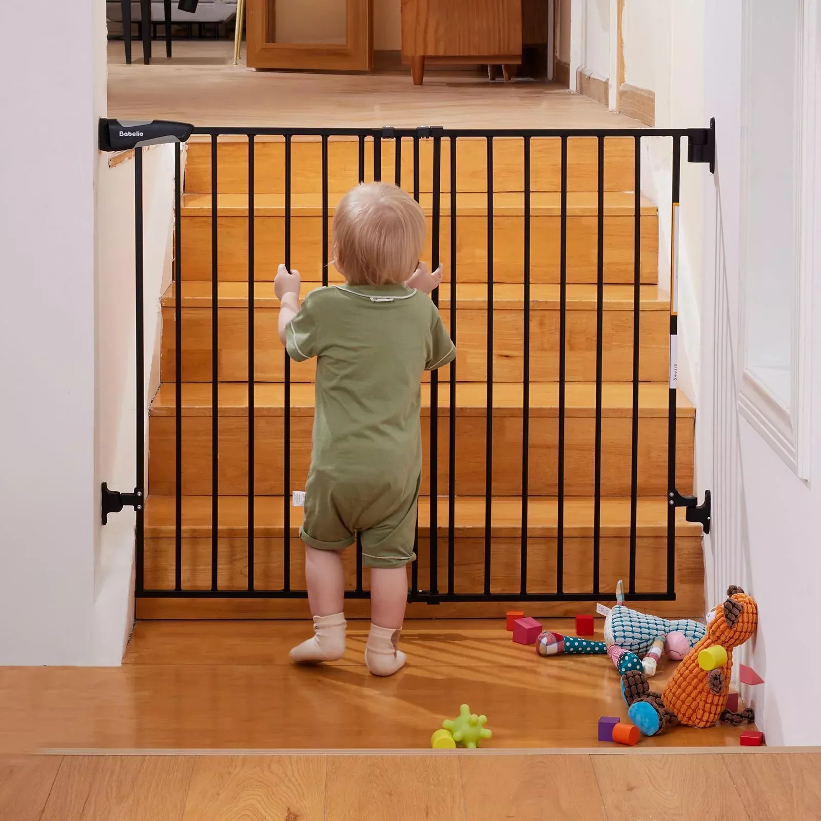 BABELIO 34" Extra Tall Baby/Dog Gate - Auto Close, No Threshold, Fits 26-43" Doorways, Black, Alloy Steel, Model CB-M-101